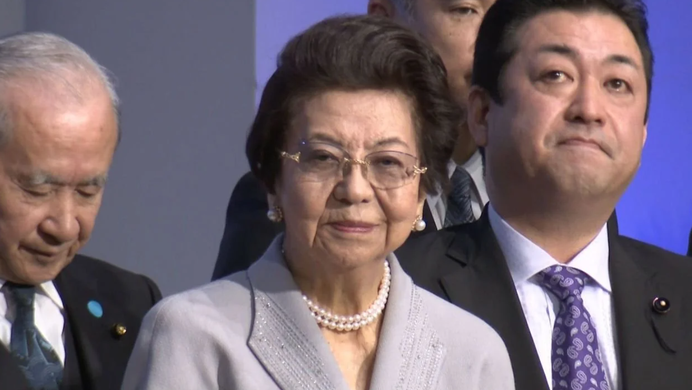 安倍晋三母亲去世：被称为“日本政治教母”，94岁高龄出书回忆家族三代