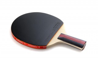 乒乓球拍黑色和红色胶皮的区别（乒乓球拍正手用红面还是黑面）