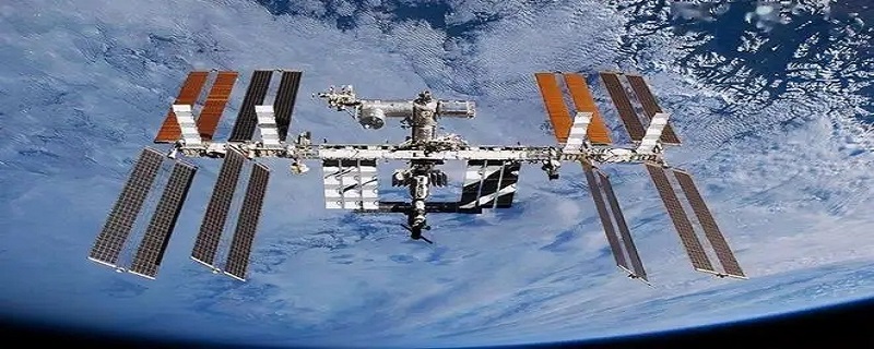 国际空间站距离地球多远（国际空间站距离地球多远?）