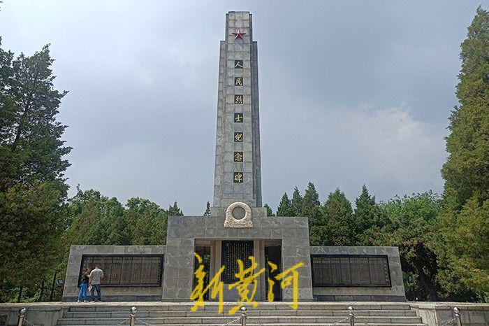 辽宁抚顺英烈纪念碑被烈士家属指刻错名字，官方：将从源头核查